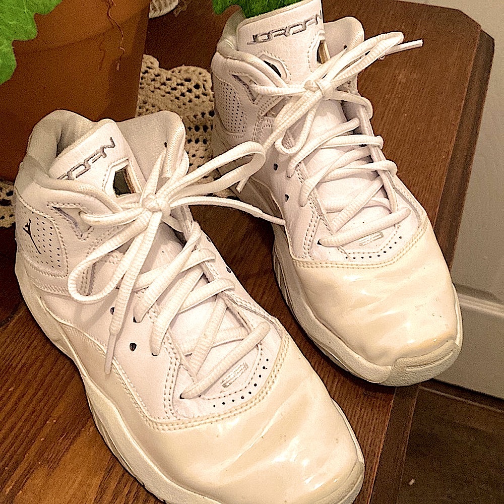 Jordan B’Loyal Ps boys shoes size 2Y